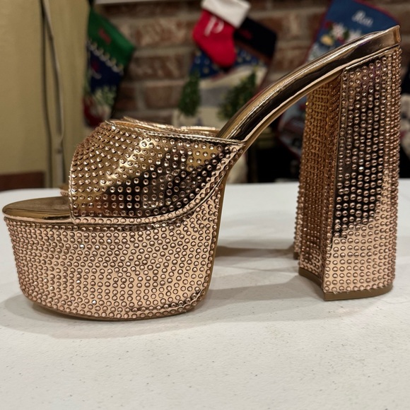 Olivia rose gold rhinestoned platform heels / size 9 / Excellent condition - Picture 4 of 14
